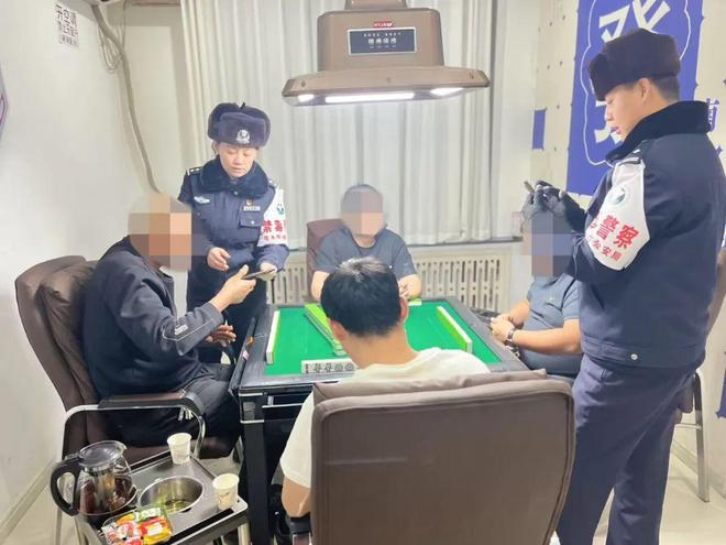 织密安全网 守护万家安——佳木斯公安开展各类安全检查(图4)